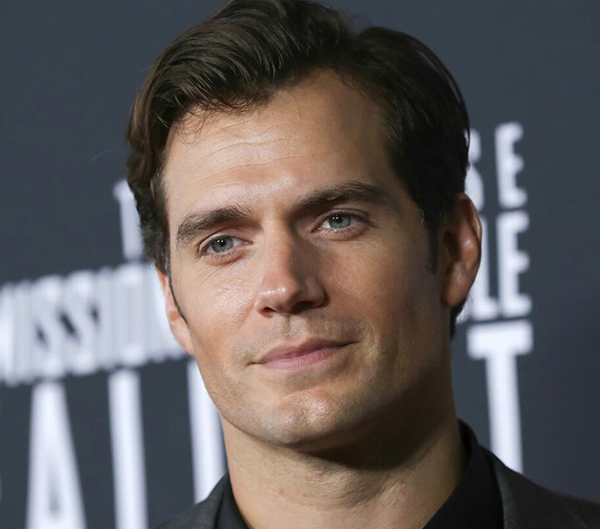 Does Superman Star Henry Cavill Have a Receding Hairline4